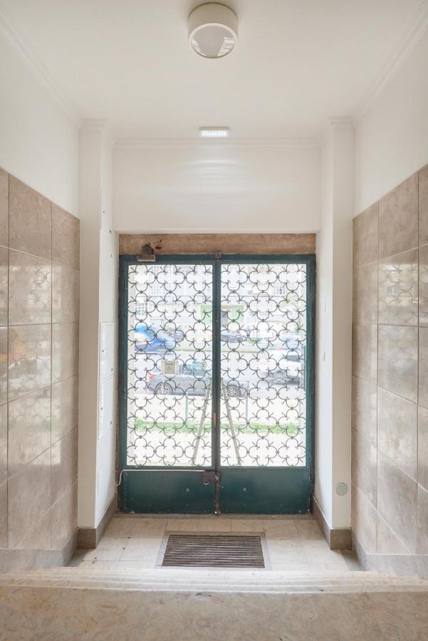 Light-Filled & Renovated Apartment, By Timecooler Lisbon Exterior photo